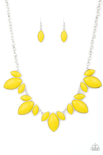 Viva La Vacation - Yellow - The V Resale Boutique