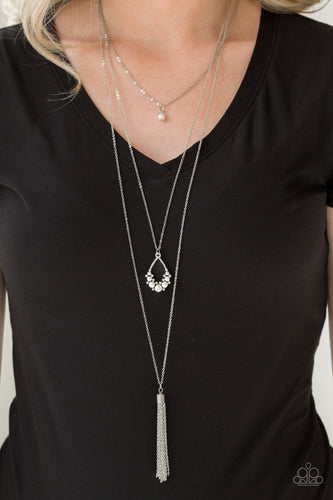 Be Fancy Necklace - white - The V Resale Boutique